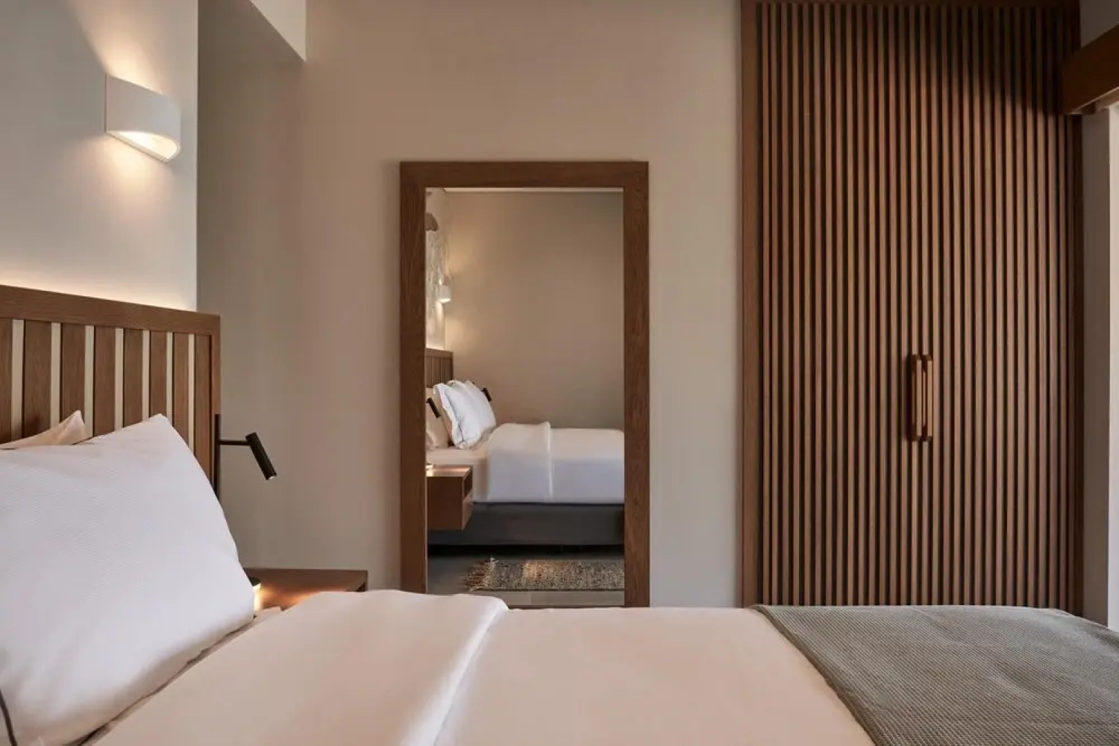 Beachfront Alassa Villas w Private Pools Complex