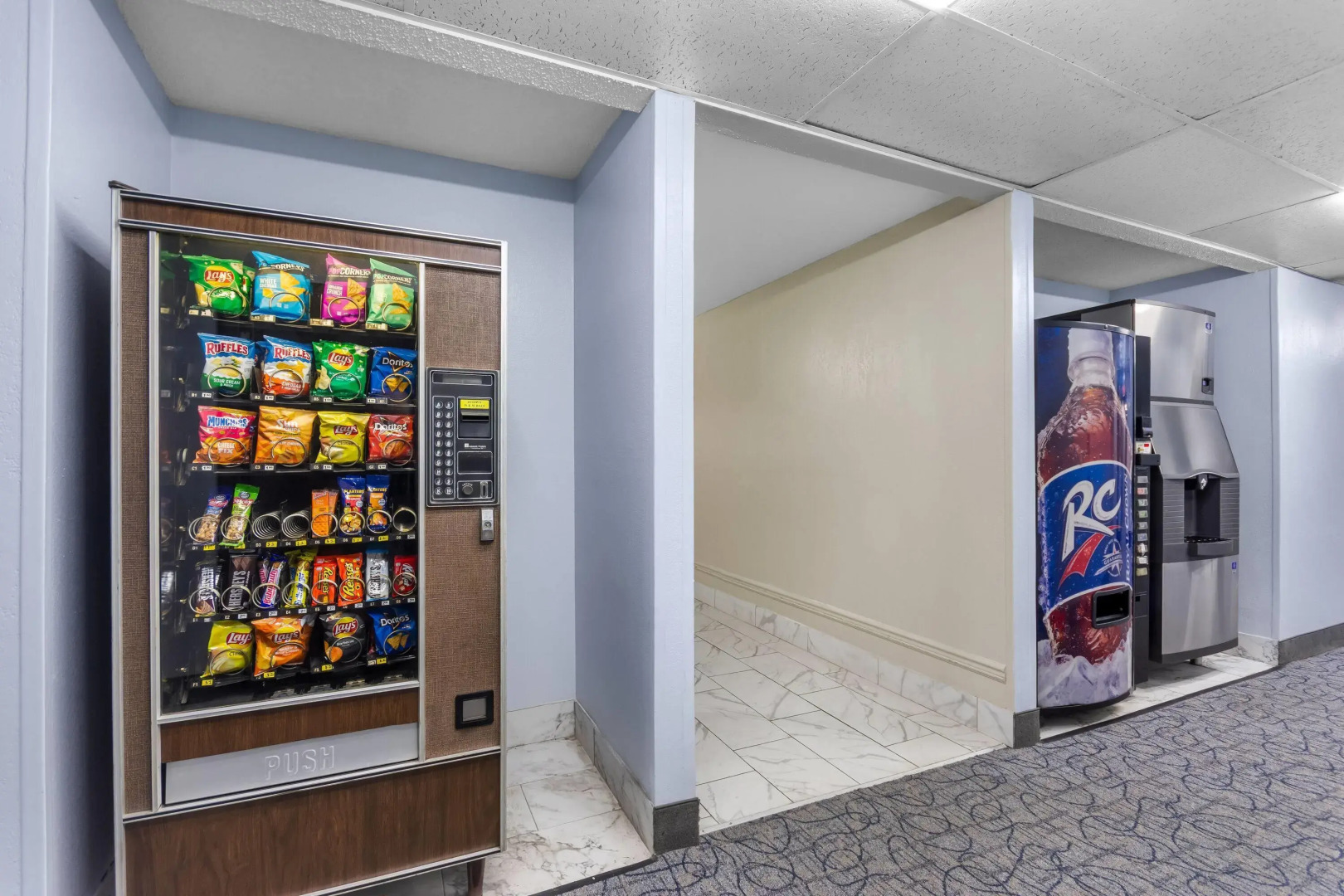 Super 8 by Wyndham Evansville East