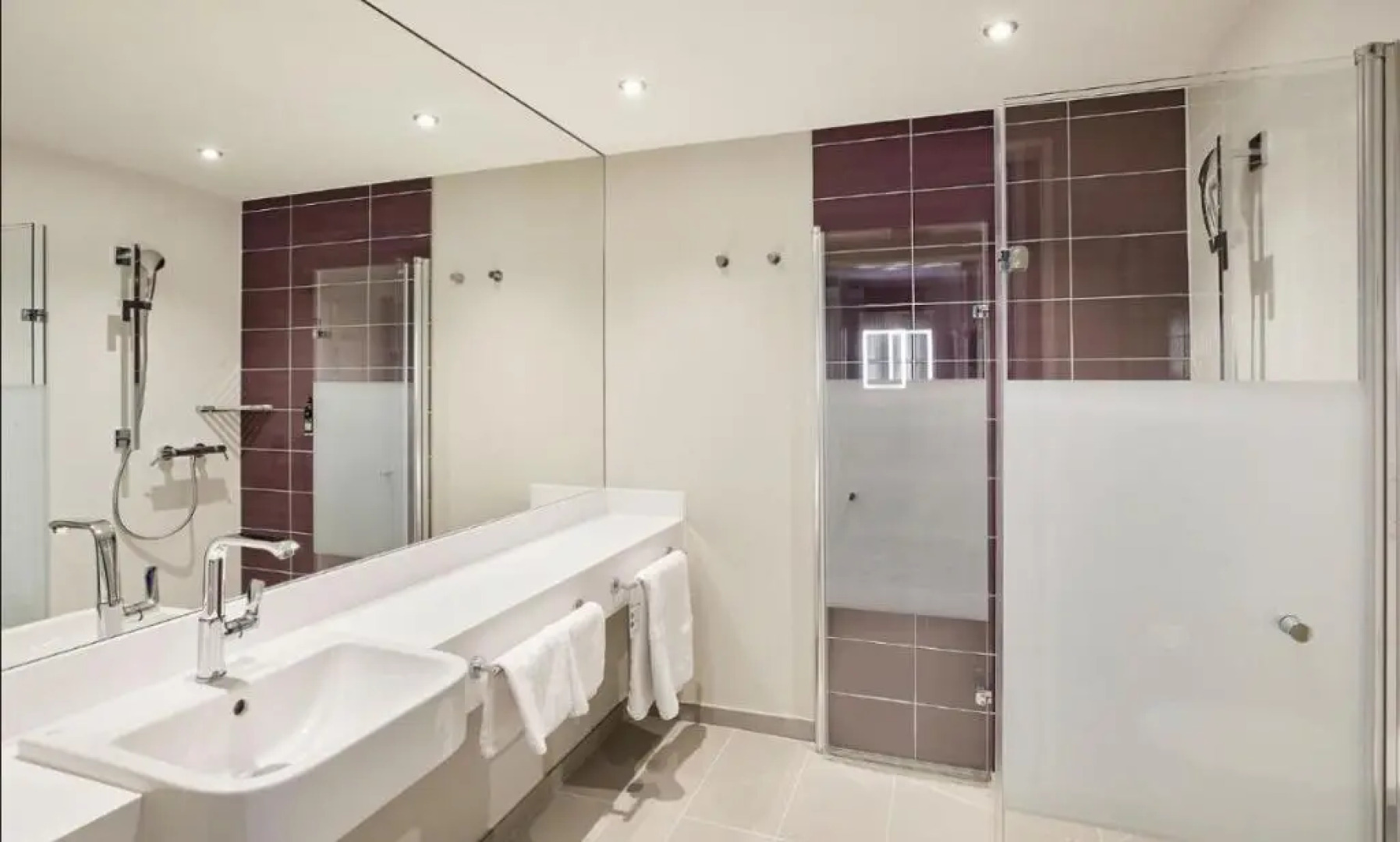 Отель Premier Inn Frankfurt City Europaviertel