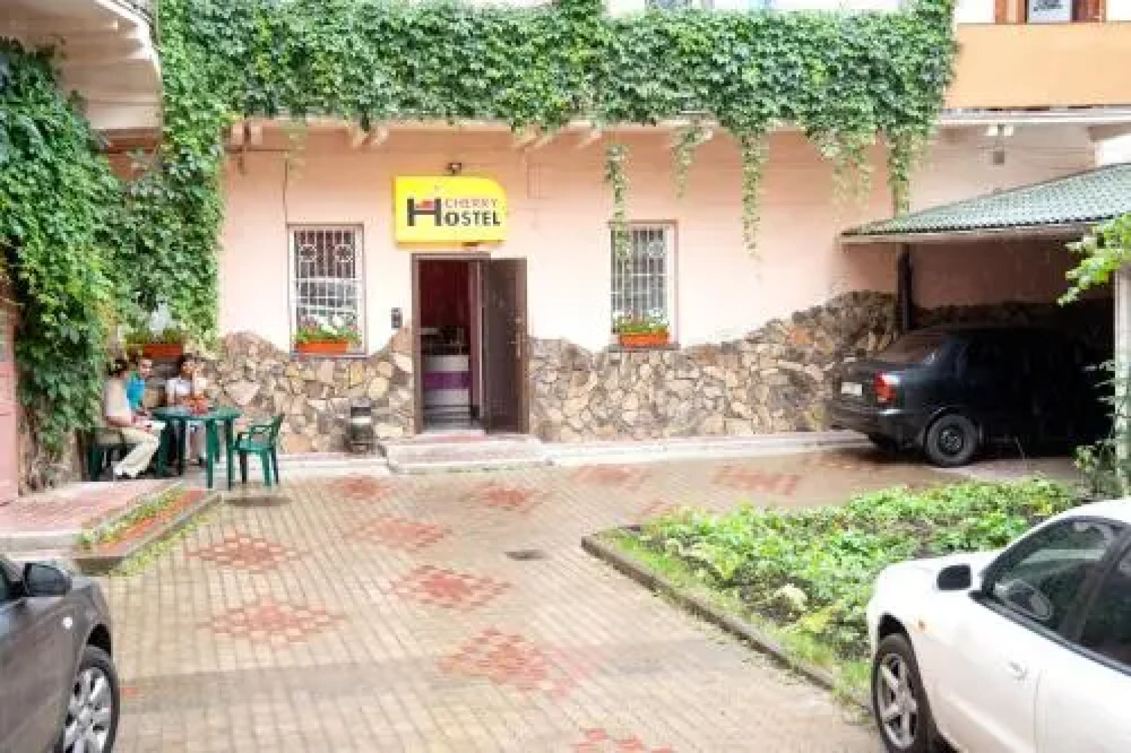 Черри Хостел