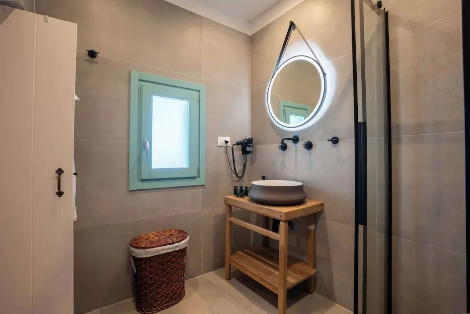 Kimolos Vibes Suites