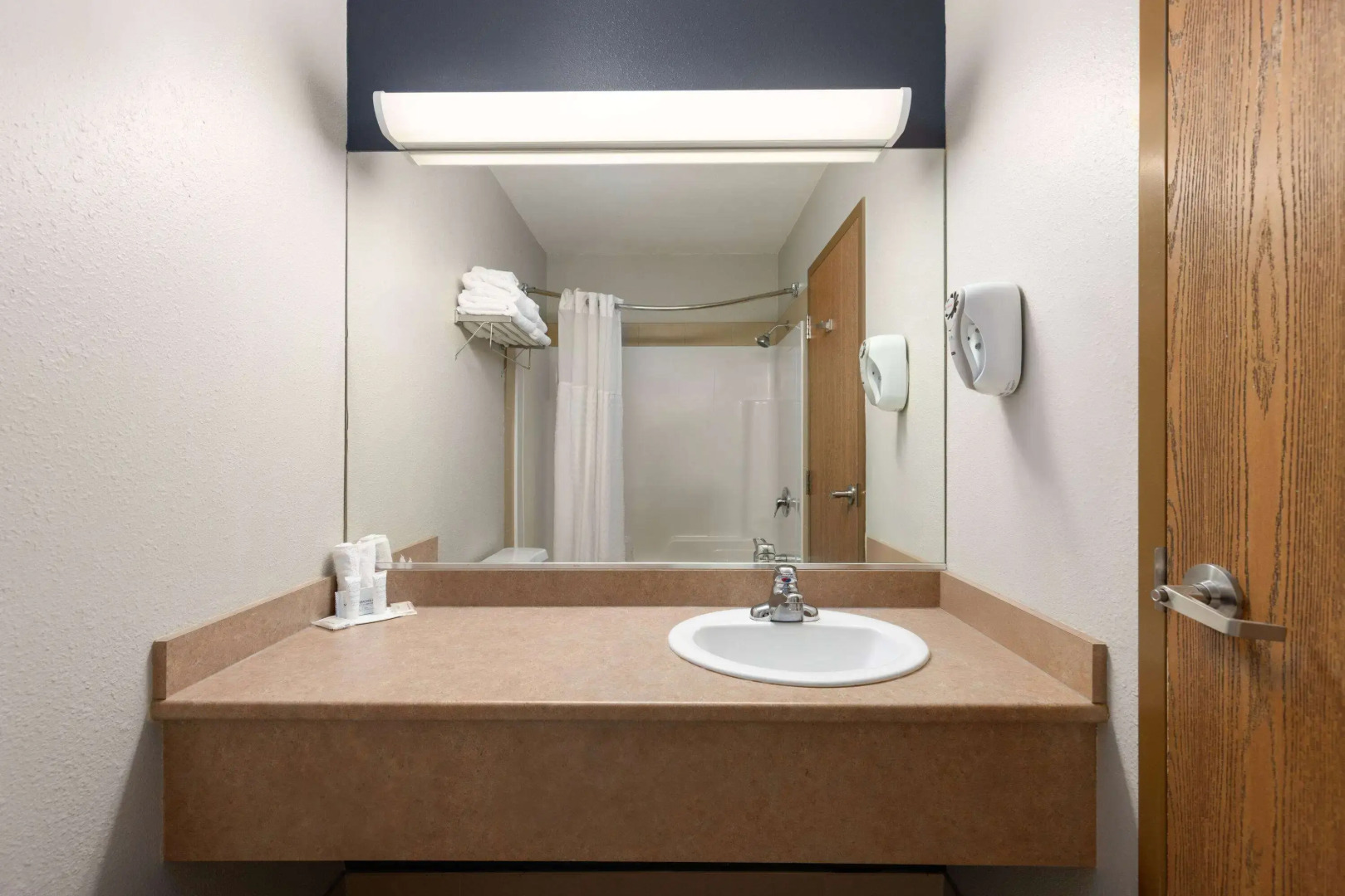 Super 8 by Wyndham St-Jerome