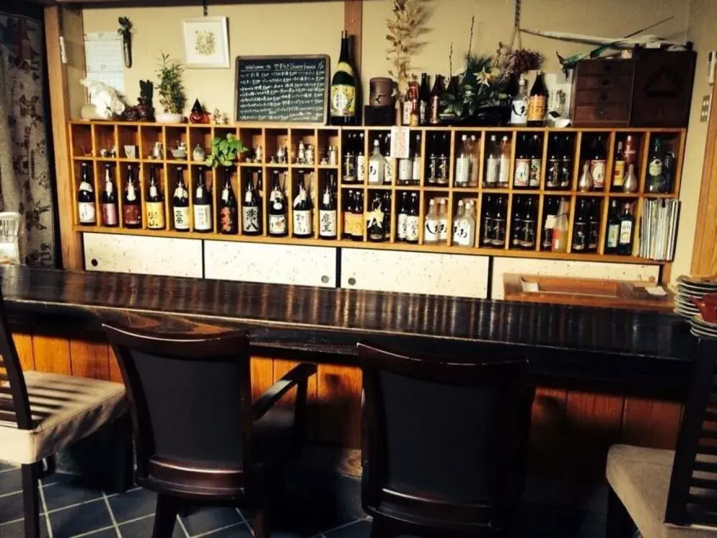 Yasuragi Guest House & Bar