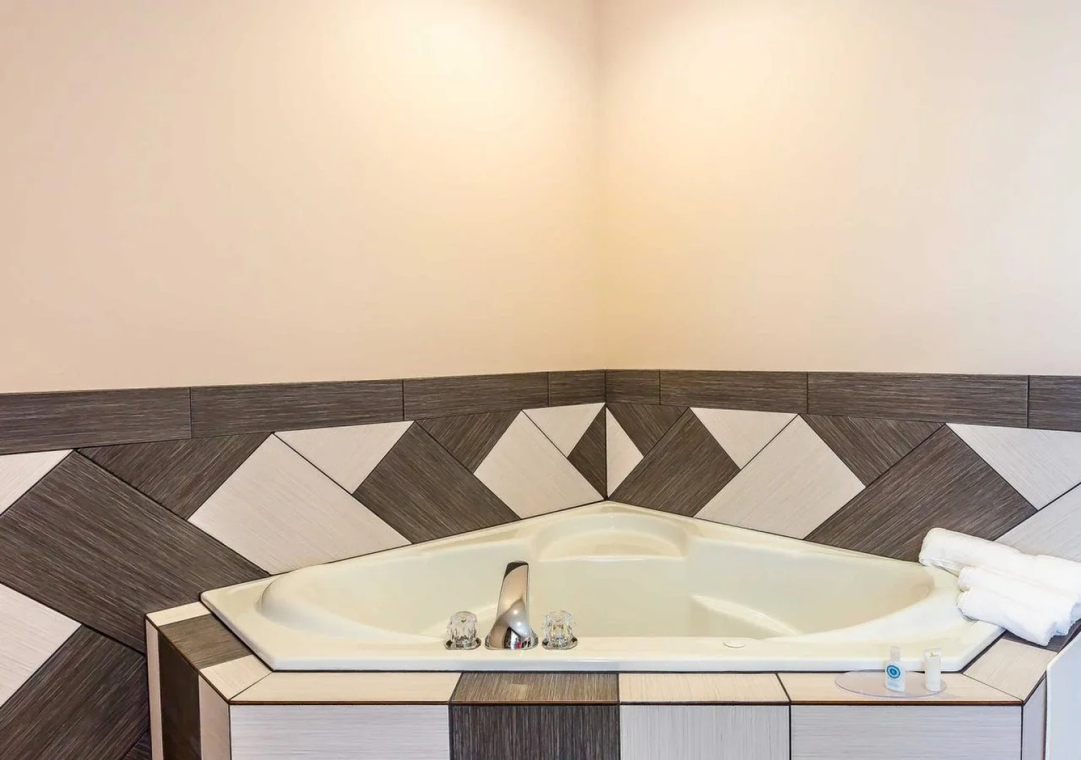 Comfort Inn & Suites Moore - Oklahoma City