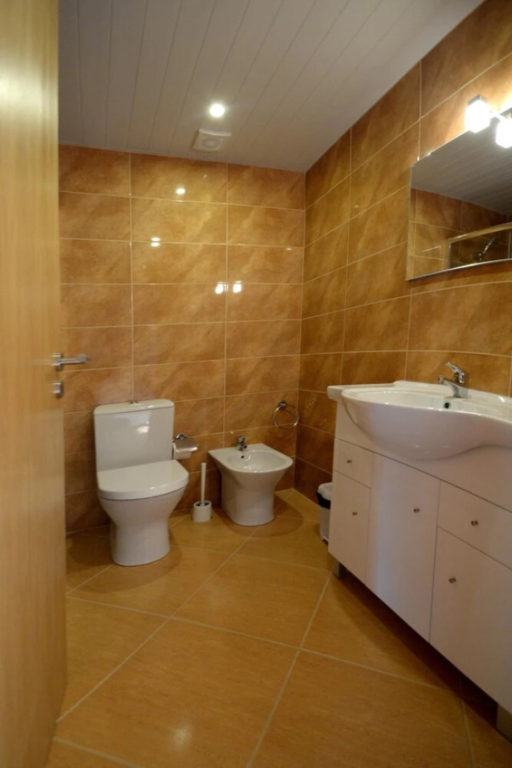 House With 8 Bedrooms in Celorico de Basto, With Pool Access, Furnishe