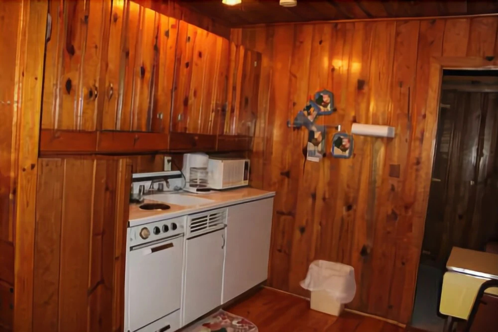 Hidden Rest Cabins & Resort