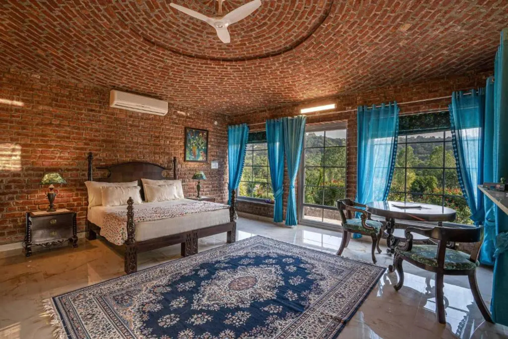 StayVista at Brickwood Hill with Outdoor Infinity Pool & Jacuzzi