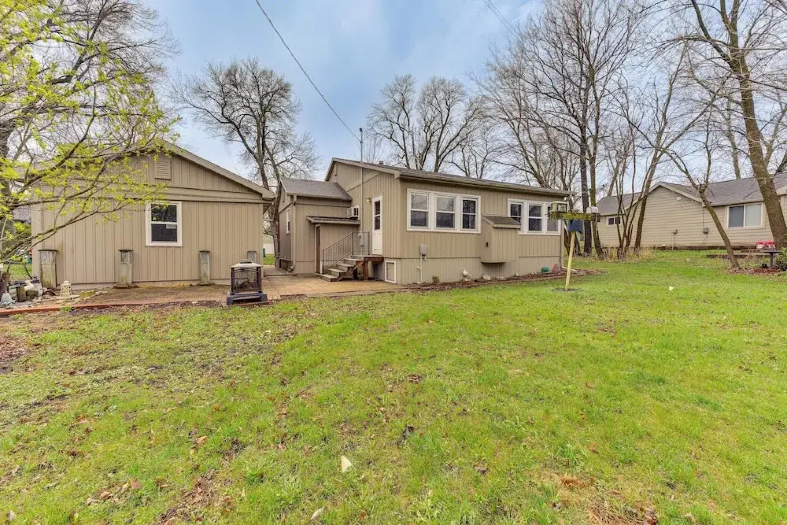 Charming Spirit Lake Home - 6 Mi to Arnolds Park!