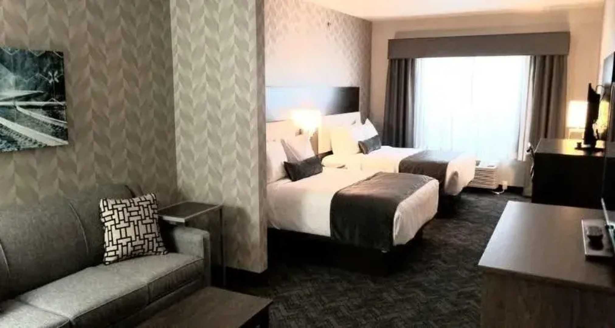 Best Western Plus Parkside Inn  Suites