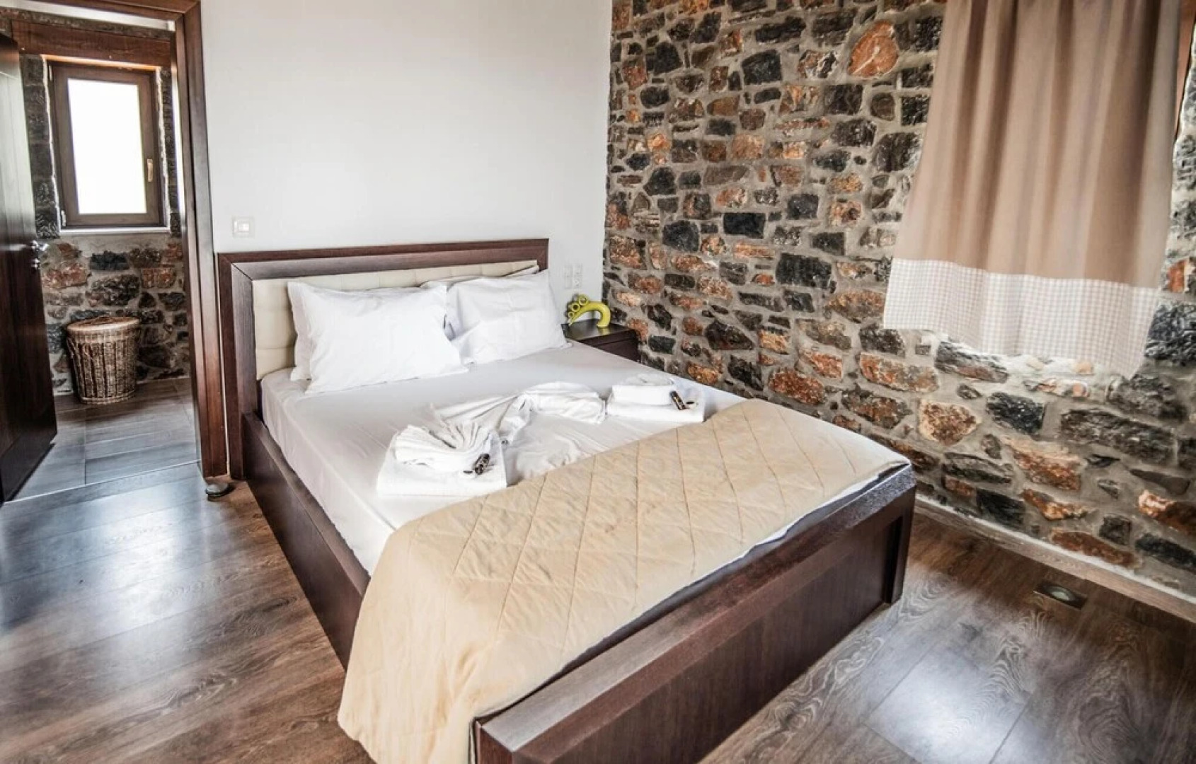 Amazing Home in Milatos with Hot Tub, Sauna & WiFi