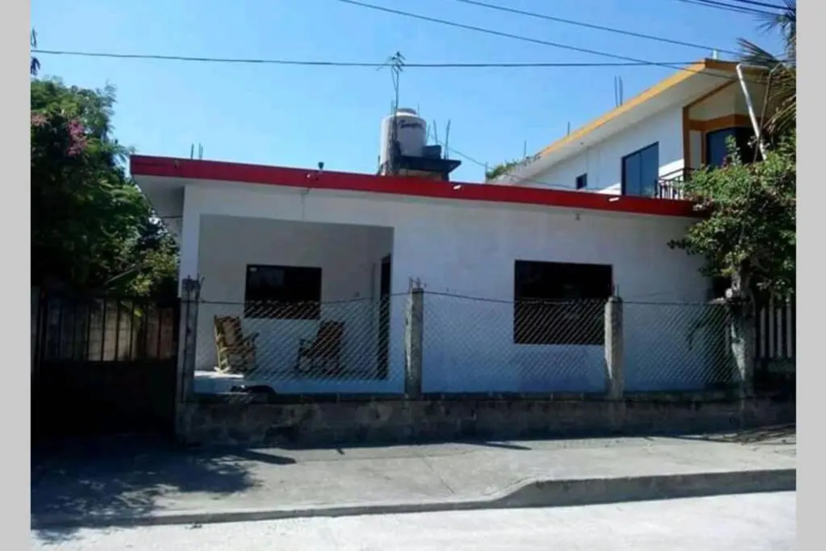 CASA CON TODO LOS SERVICIOS Y 2 RECAMARAS CLIMATIZADAS CON 2 CAMAS CADA UNO PARA 8 PERSONAs