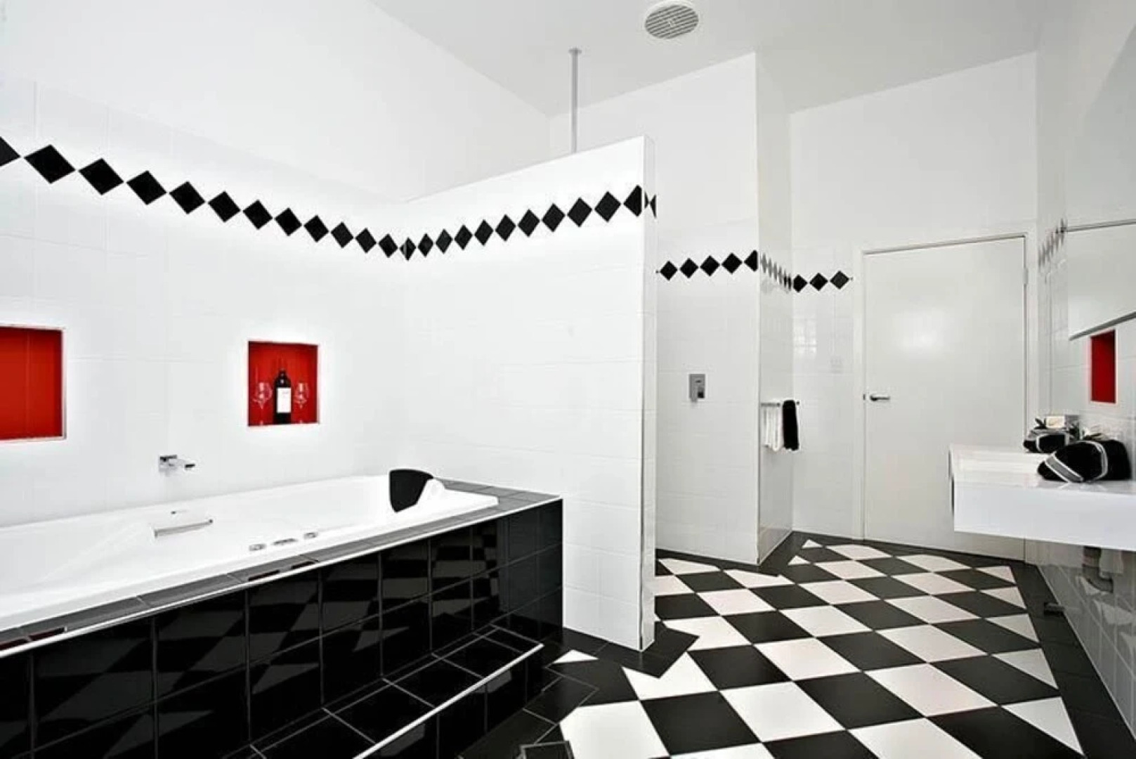 Barossa Old Garage Bed and Breakfast