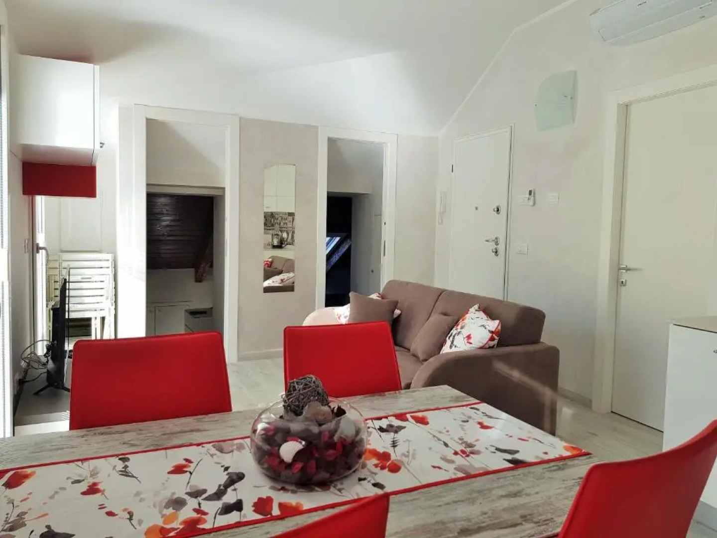 CASAVIVA - Casa Vacanze a Ceriale con terrazza