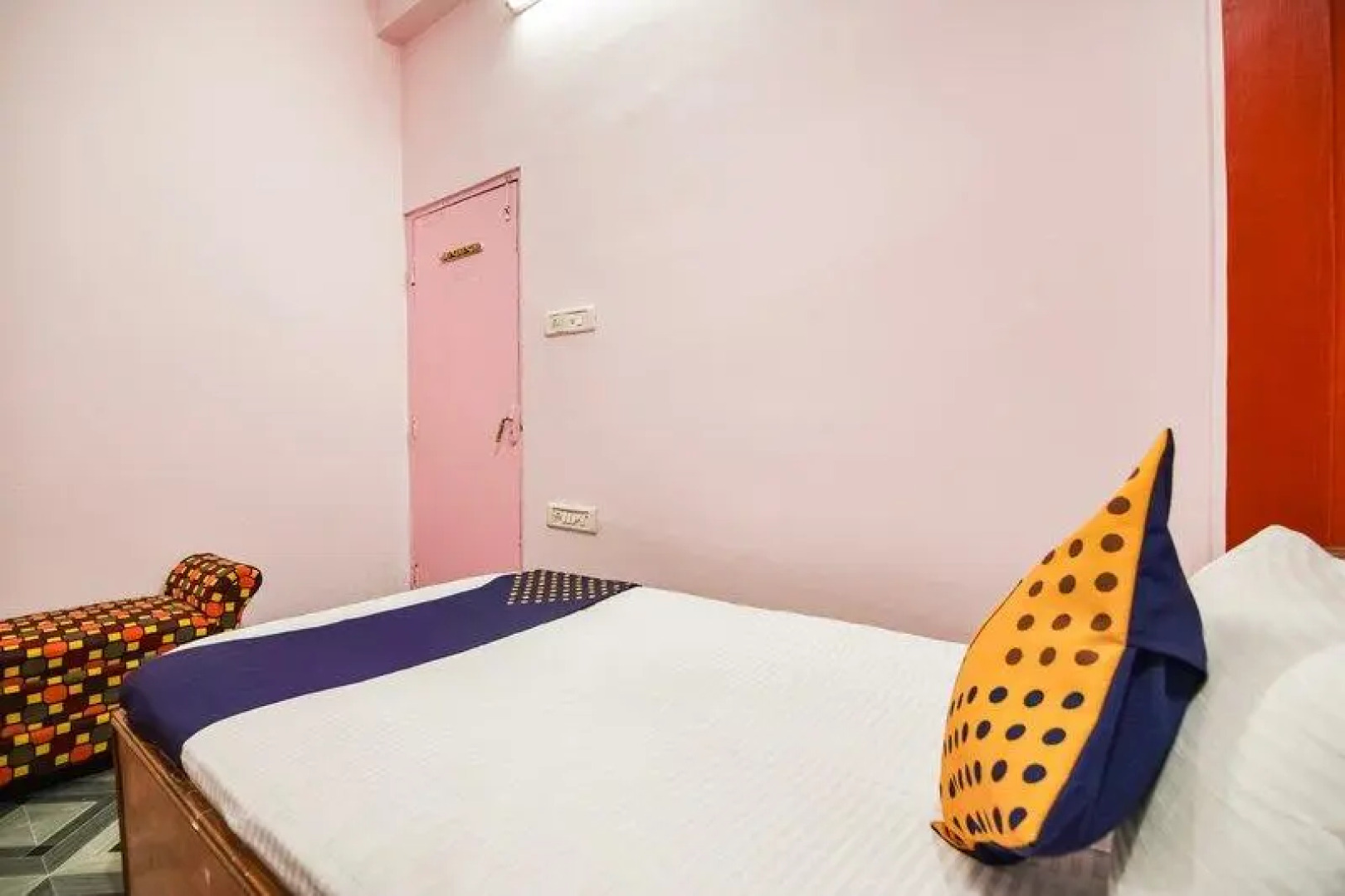 SPOT ON 66948 Hotel Midtown