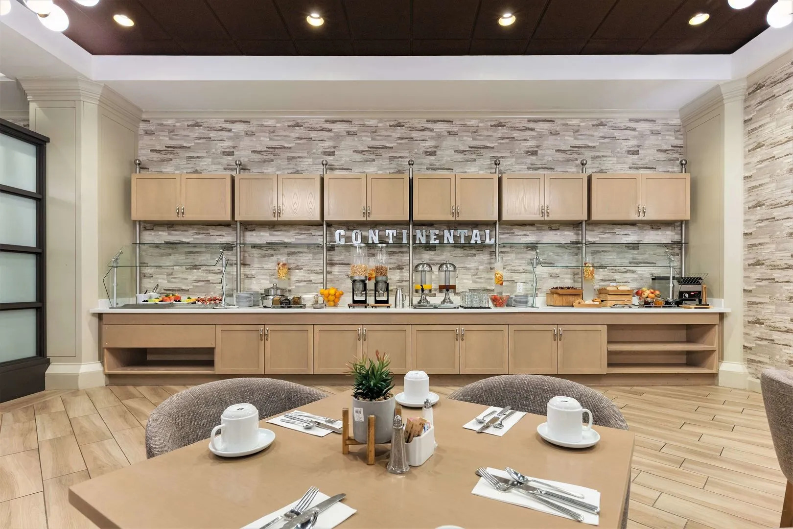 DoubleTree by Hilton Hotel San Diego - Mission Valley