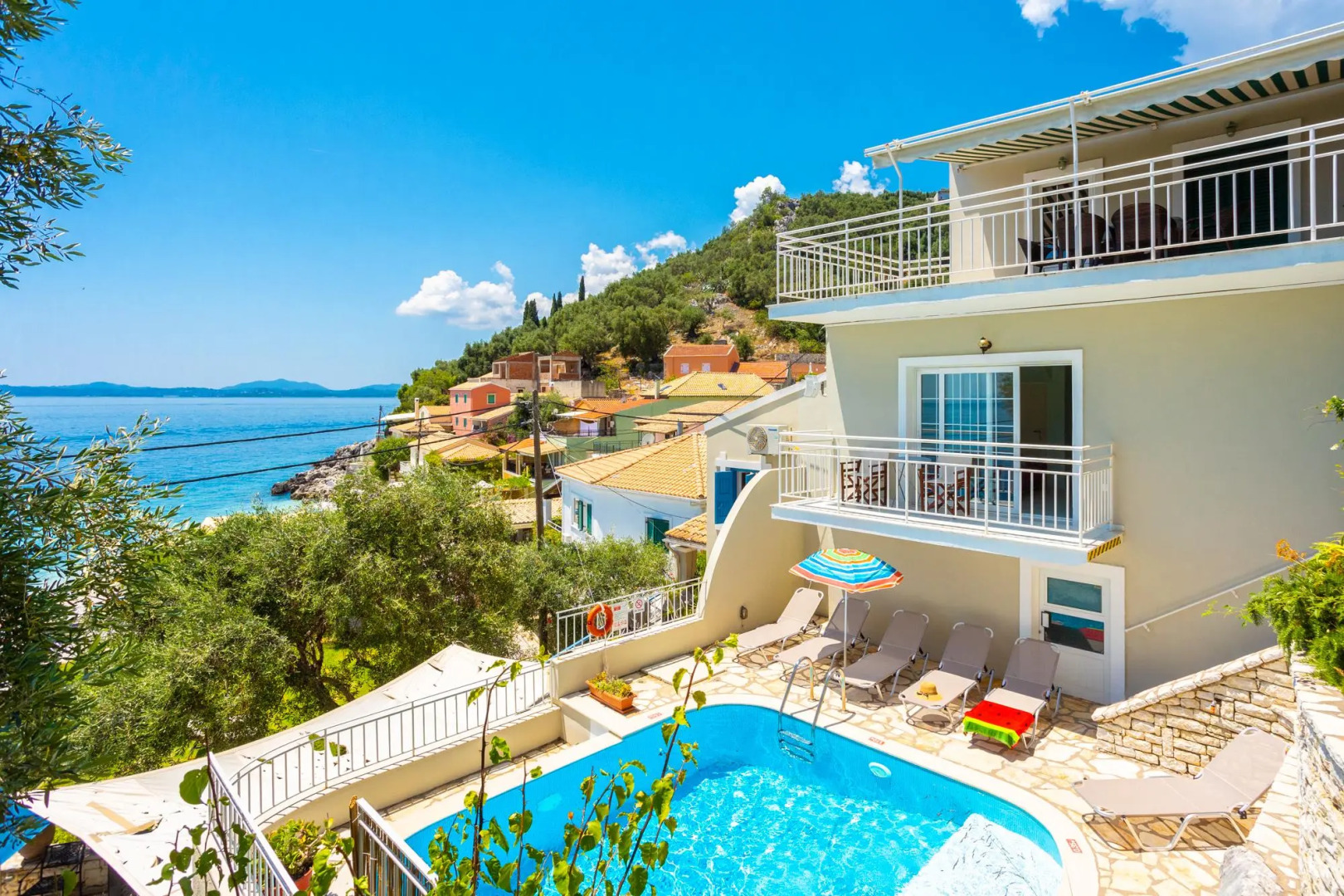 Villa Thalassa Large Private Pool Walk to Beach Sea Views A C Wifi Car Not Required - 920