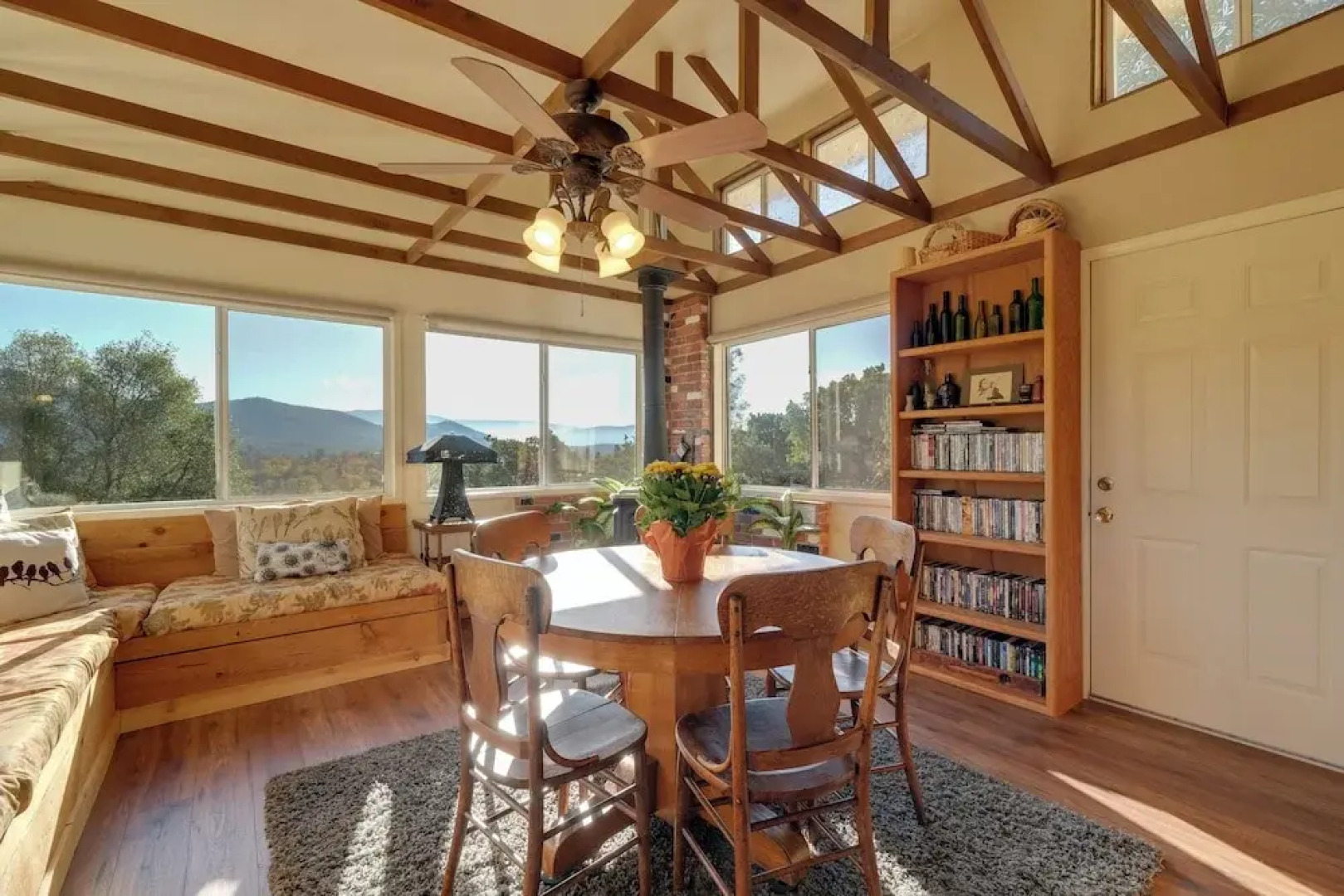 Secluded Mountain Hideaway < 8 Miles to Bass Lake!