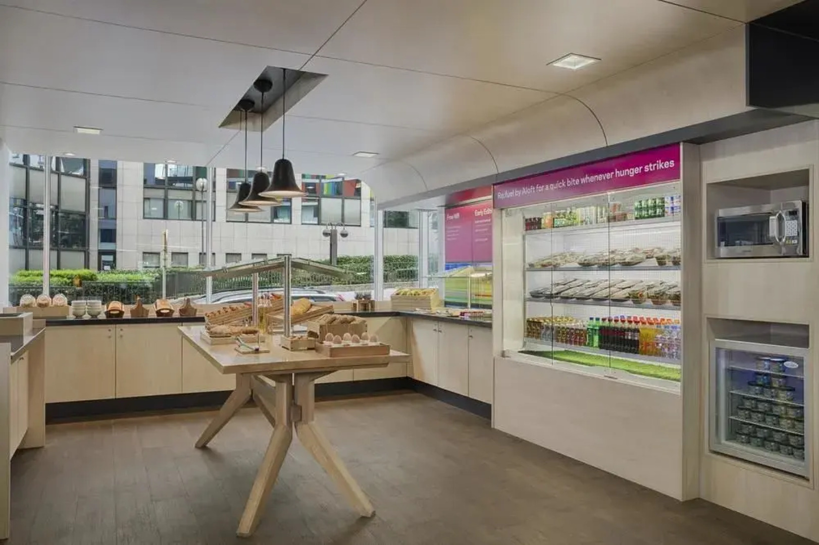 Отель Aloft Brussels Schuman