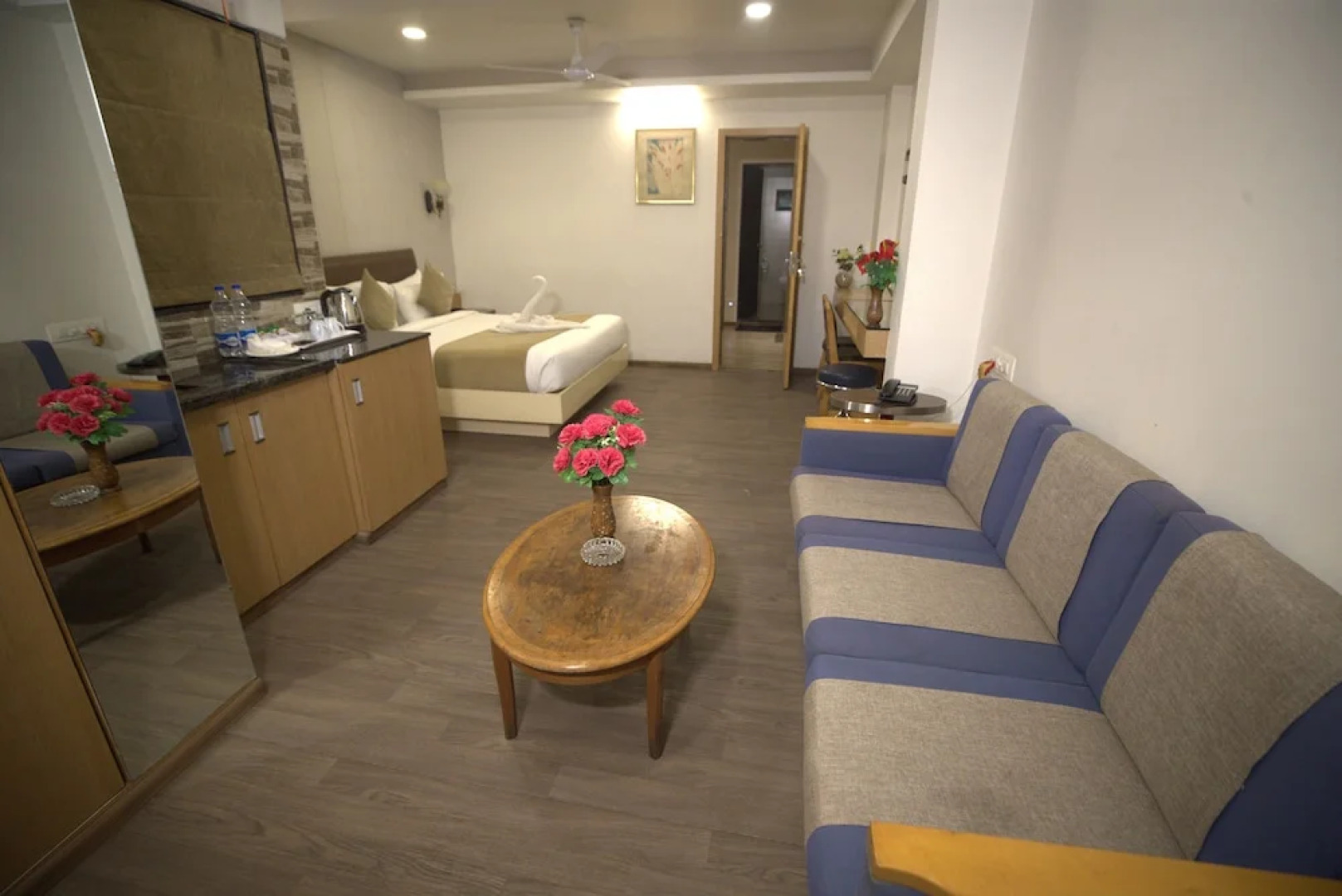 Hotel The Excellency