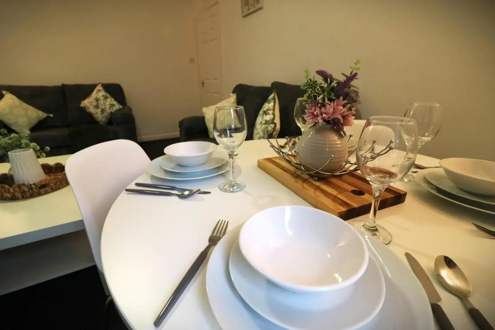 Signature - Glen Lee House