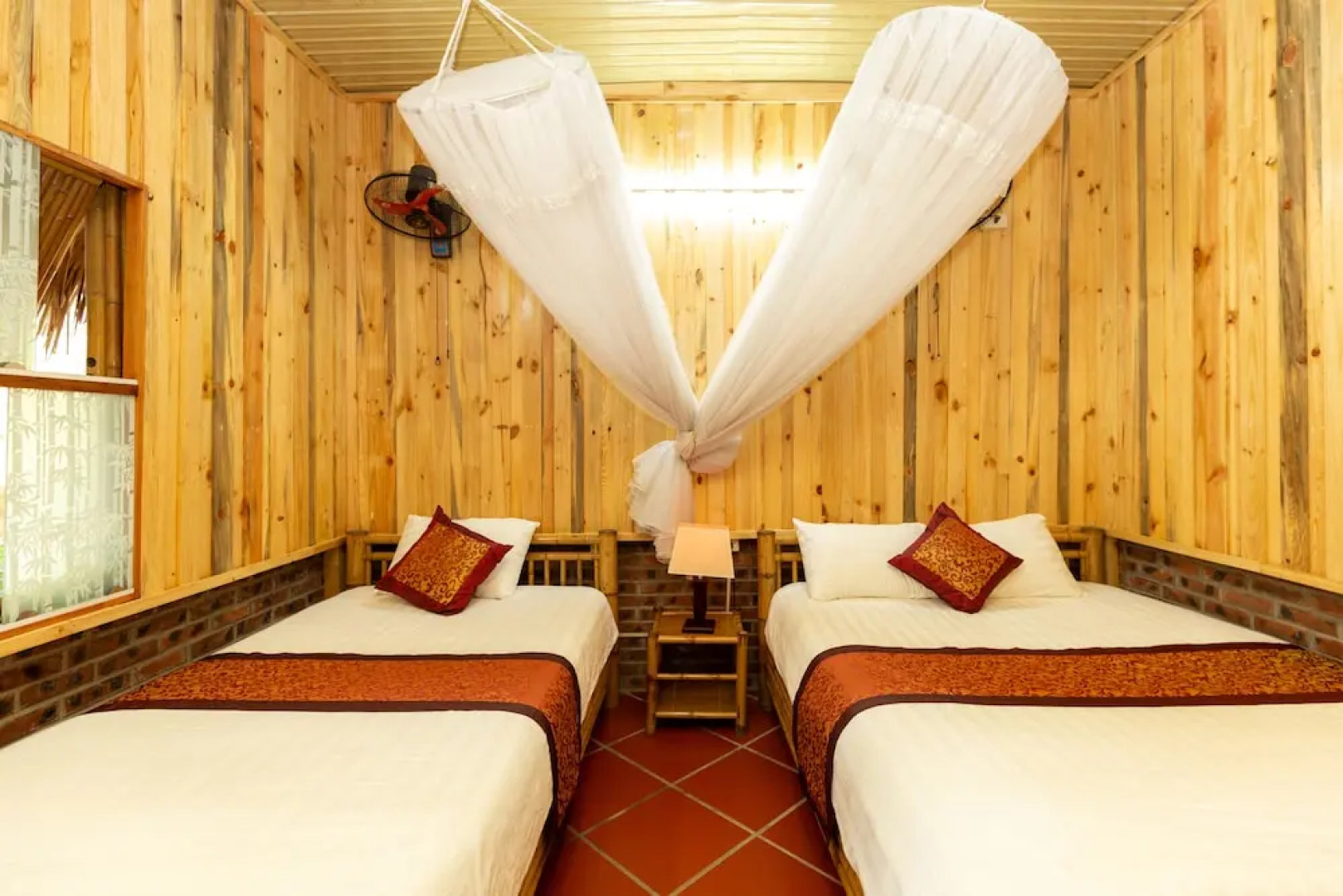 Hoa Lu Eco Homestay - Hostel