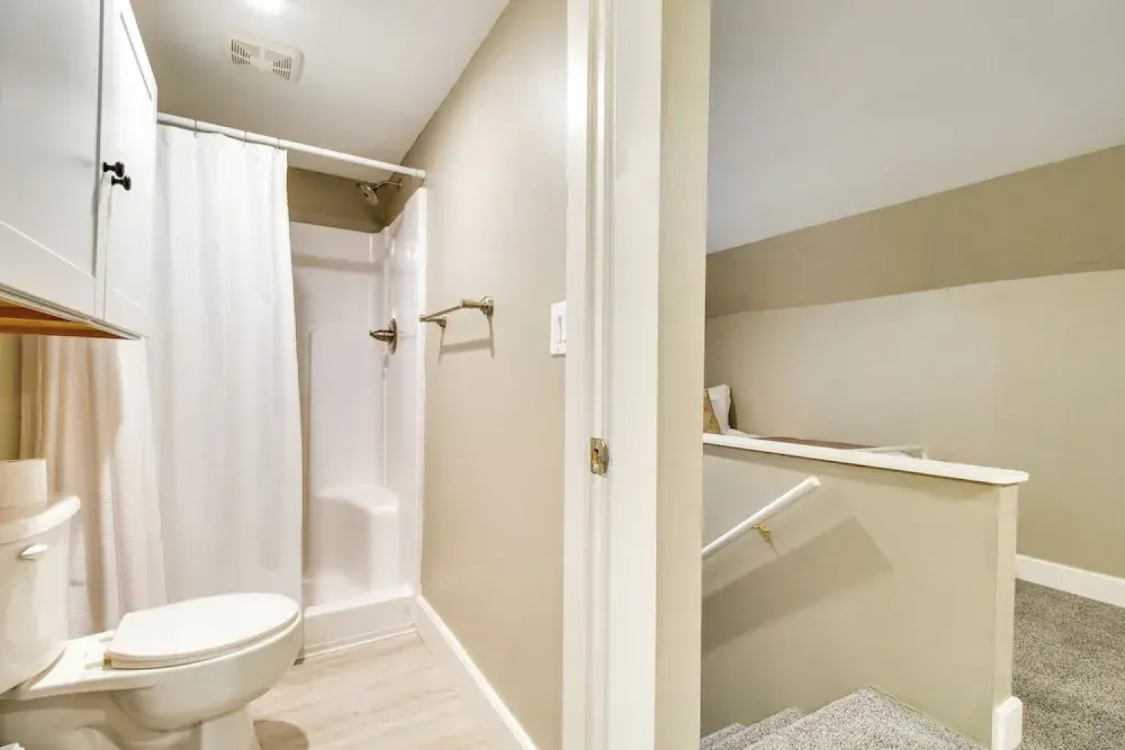 Updated Cotter Cottage: Walk to White River!