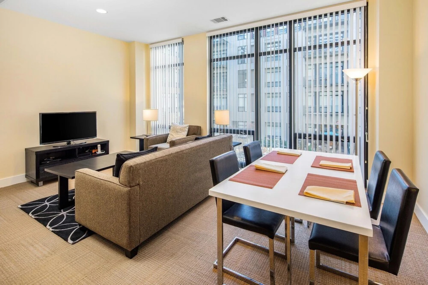 Global Luxury Suites at the Gateway Arch