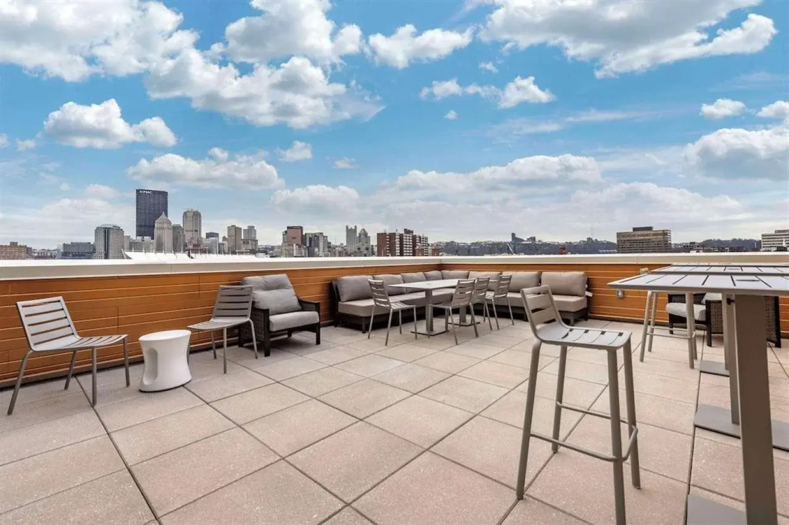 Comfort Inn & Suites Pittsburgh South