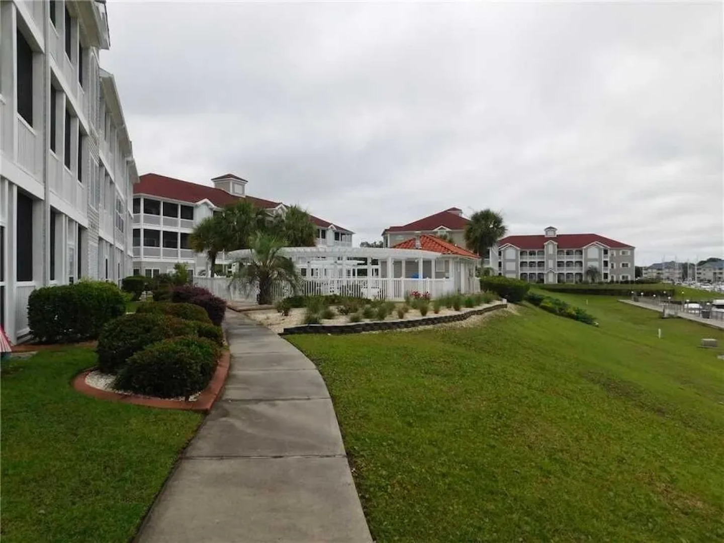 Harbourfront S #a6 2 Bedroom Condo