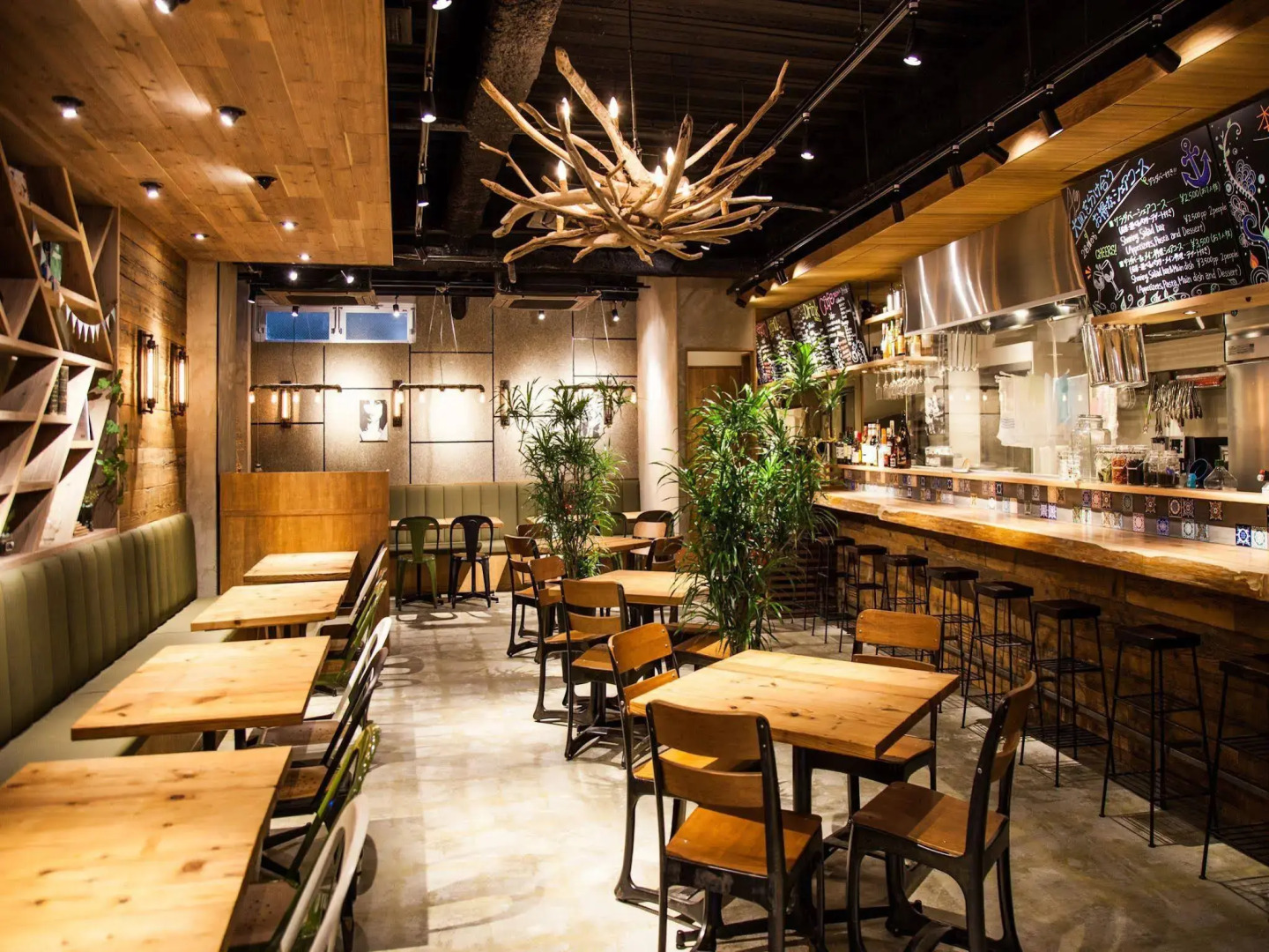 Ark Hostel & Cafe Dining