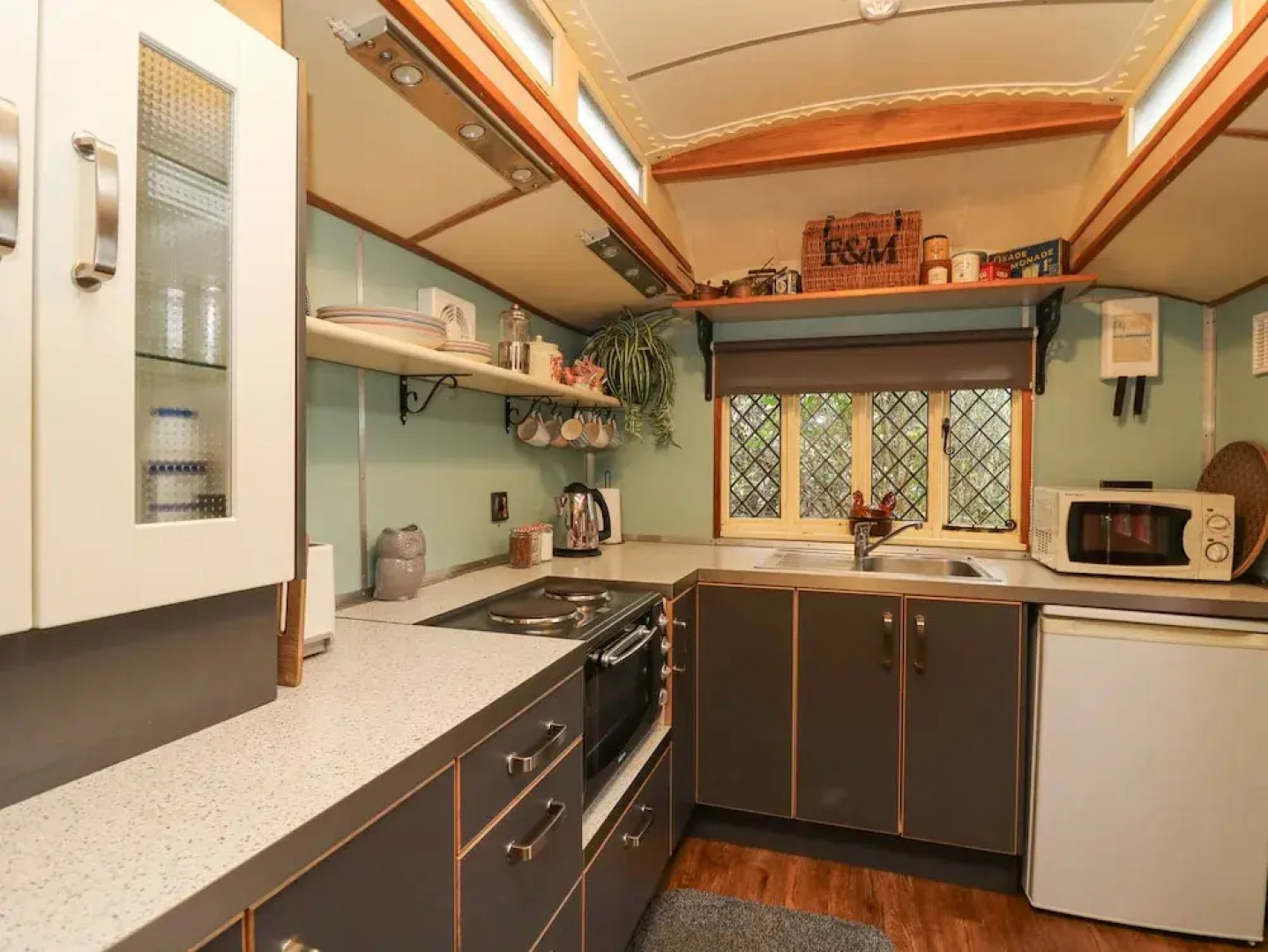 Dolly the Circus Wagon