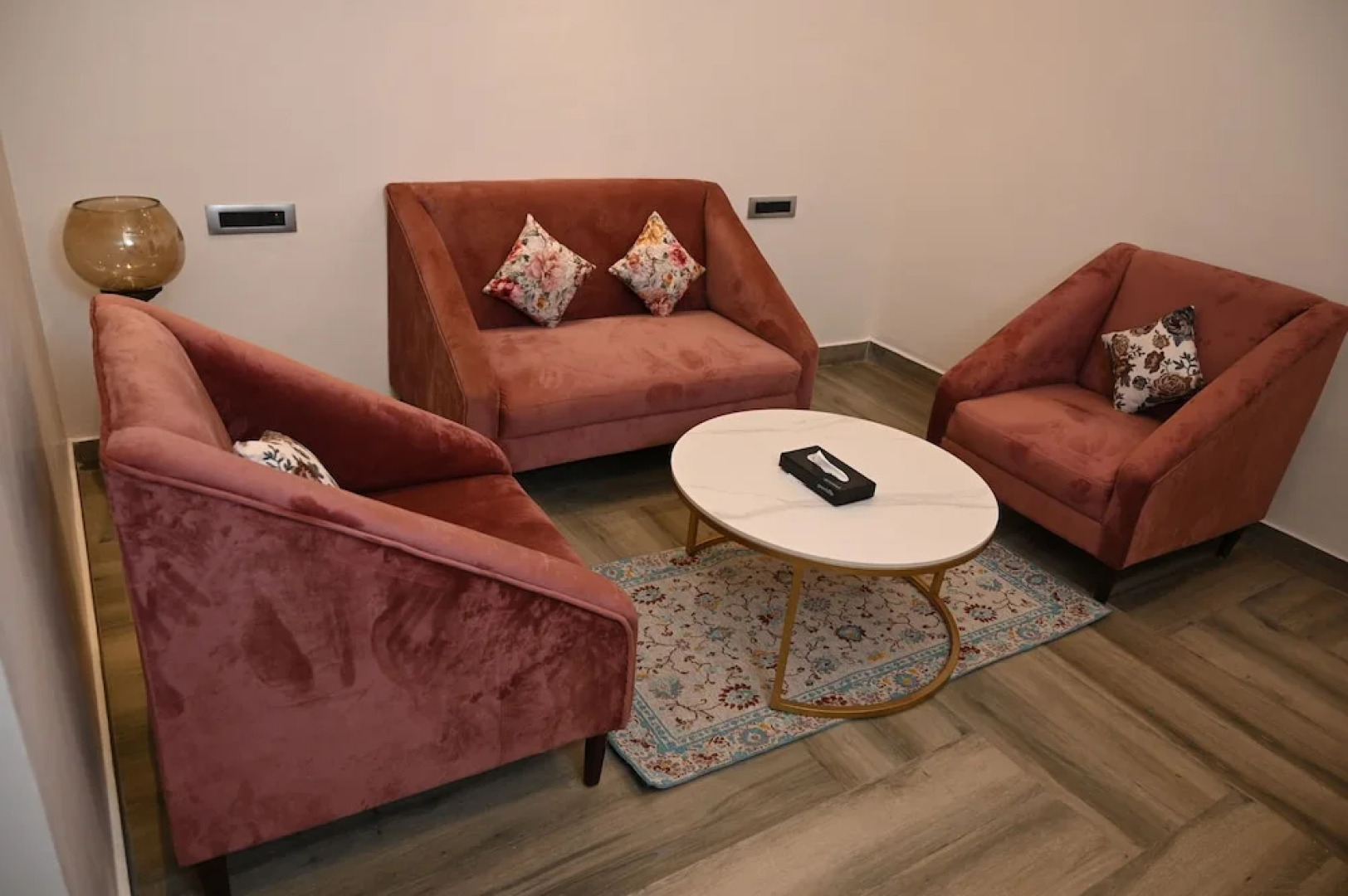 The Hotel Js Souvenir