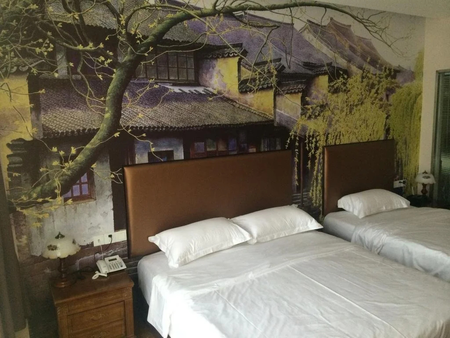 Jingjiu Sightseeing Inn