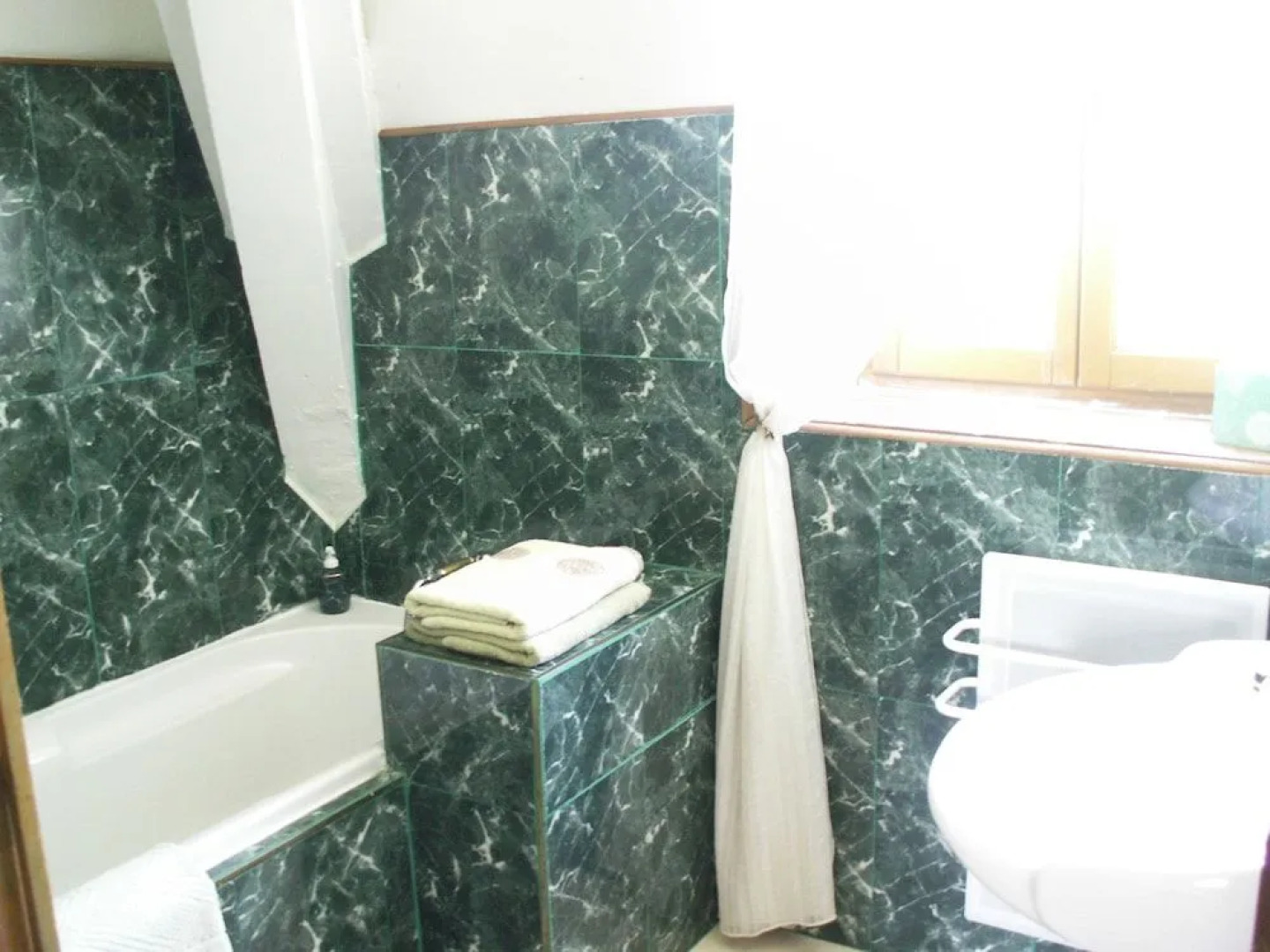 Château de la Court d'Aron