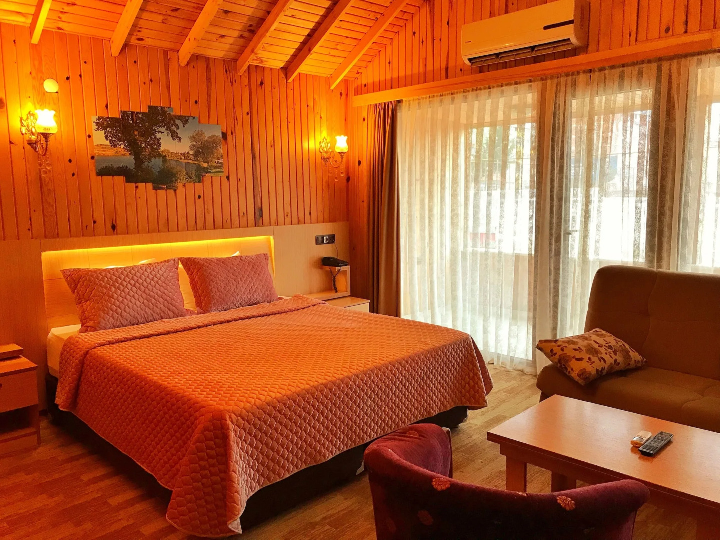 Отель Green Palace Suite 