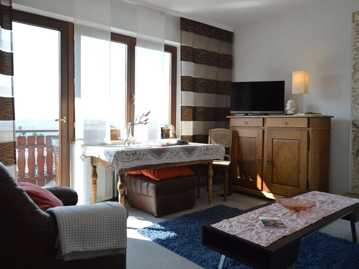 Comfortable And Stylishly Furnished Apartment With Marvellous View And Private Garden