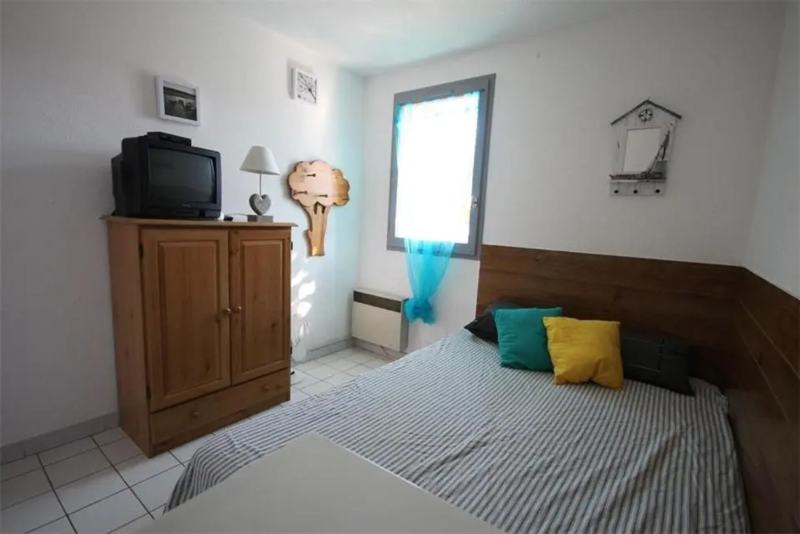 300m de la plage, adorable maison sud 2 chambres 5 couchages terrasse ombragée parking LRHP14