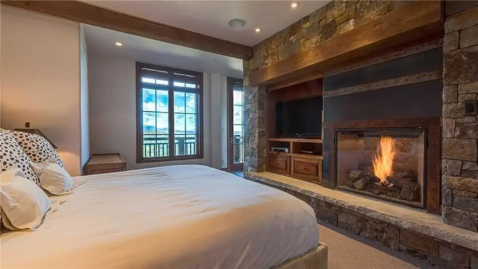 See Forever San Sophia 114