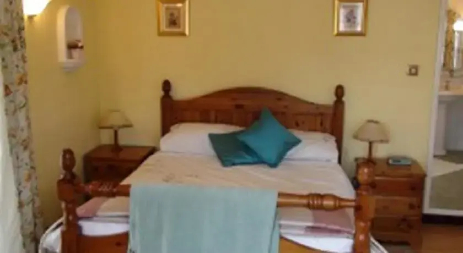 Thatch Cottage Guest House