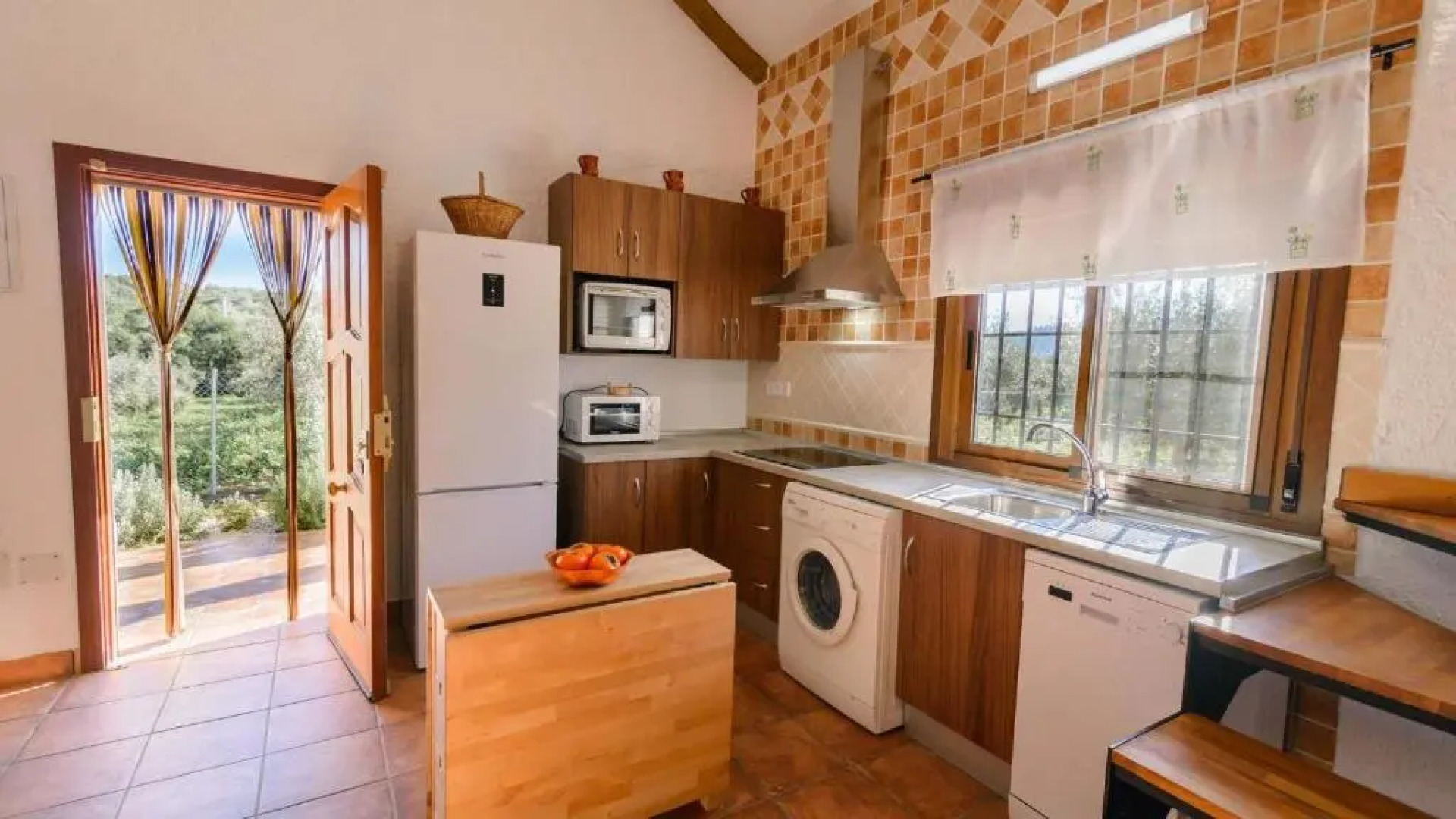 Villa Sol Alozaina by Ruralidays