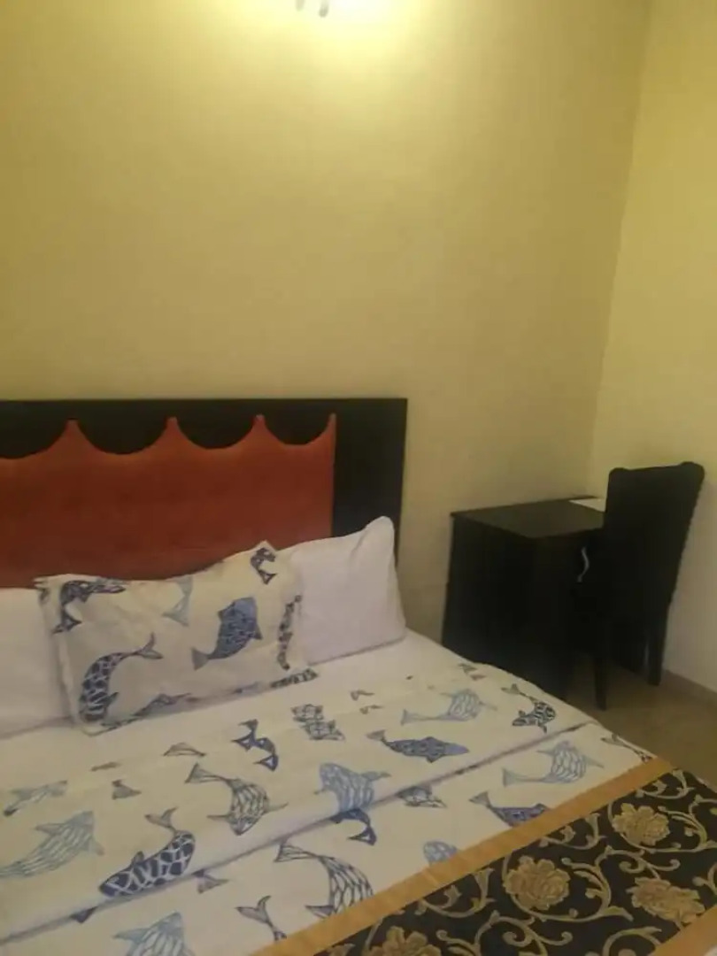 Palais Royale Hotel & Suites