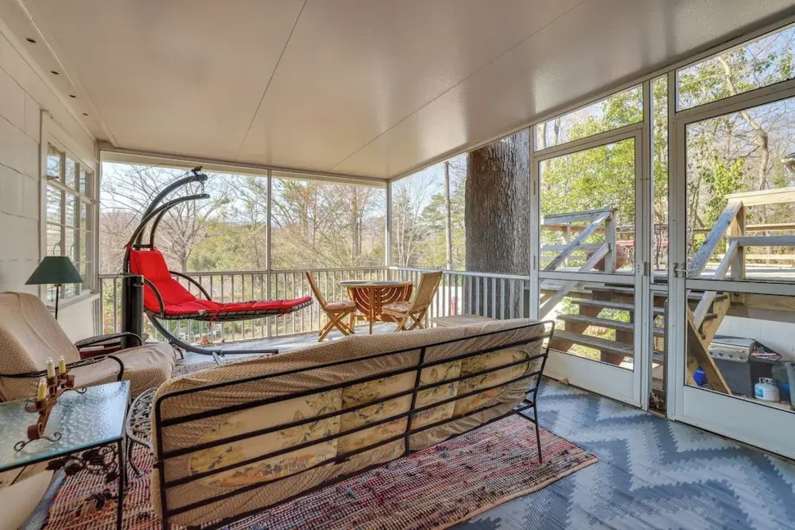 Walk to Downtown: Pet-friendly Cottage in Tyron