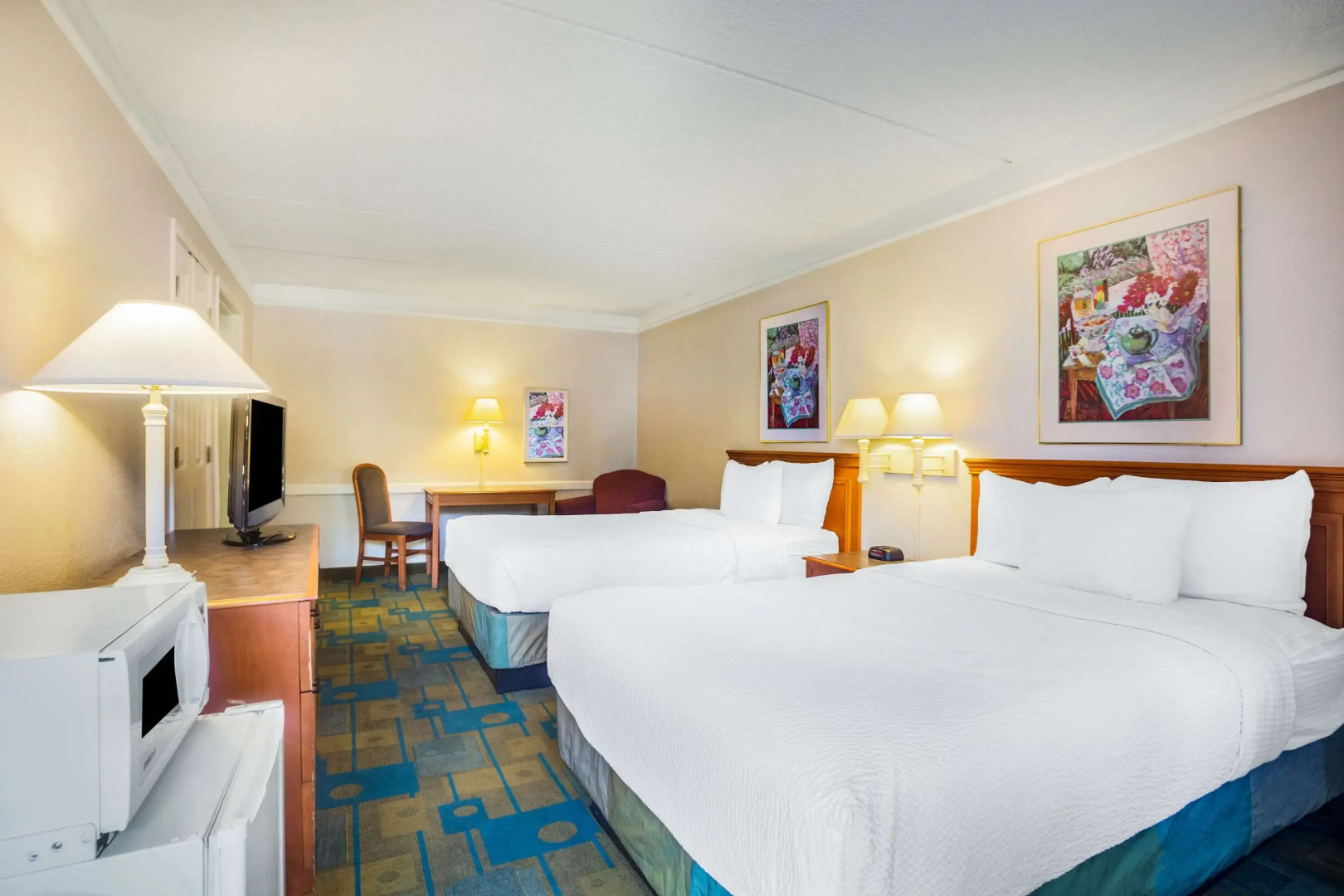 Super 8 by Wyndham Eagle Pass