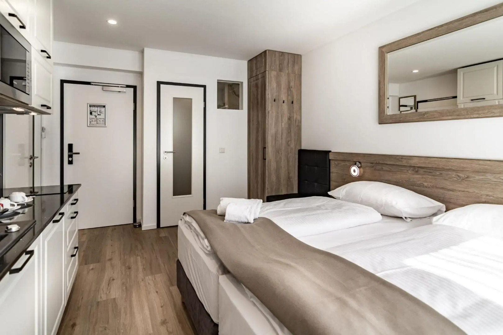 Holiday Inn - the niu, Hub Dusseldorf Messe by IHG