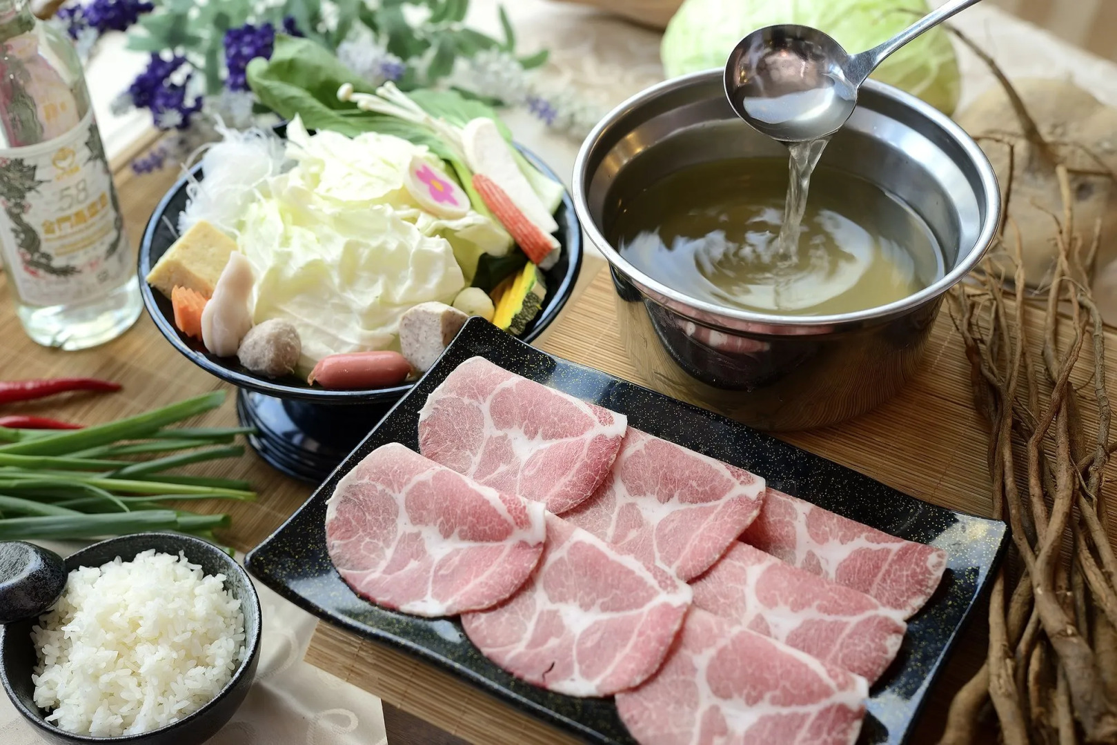 Jinsa Lakeside View Resort