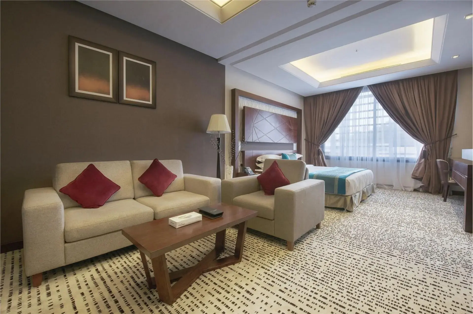Voyage Hotel