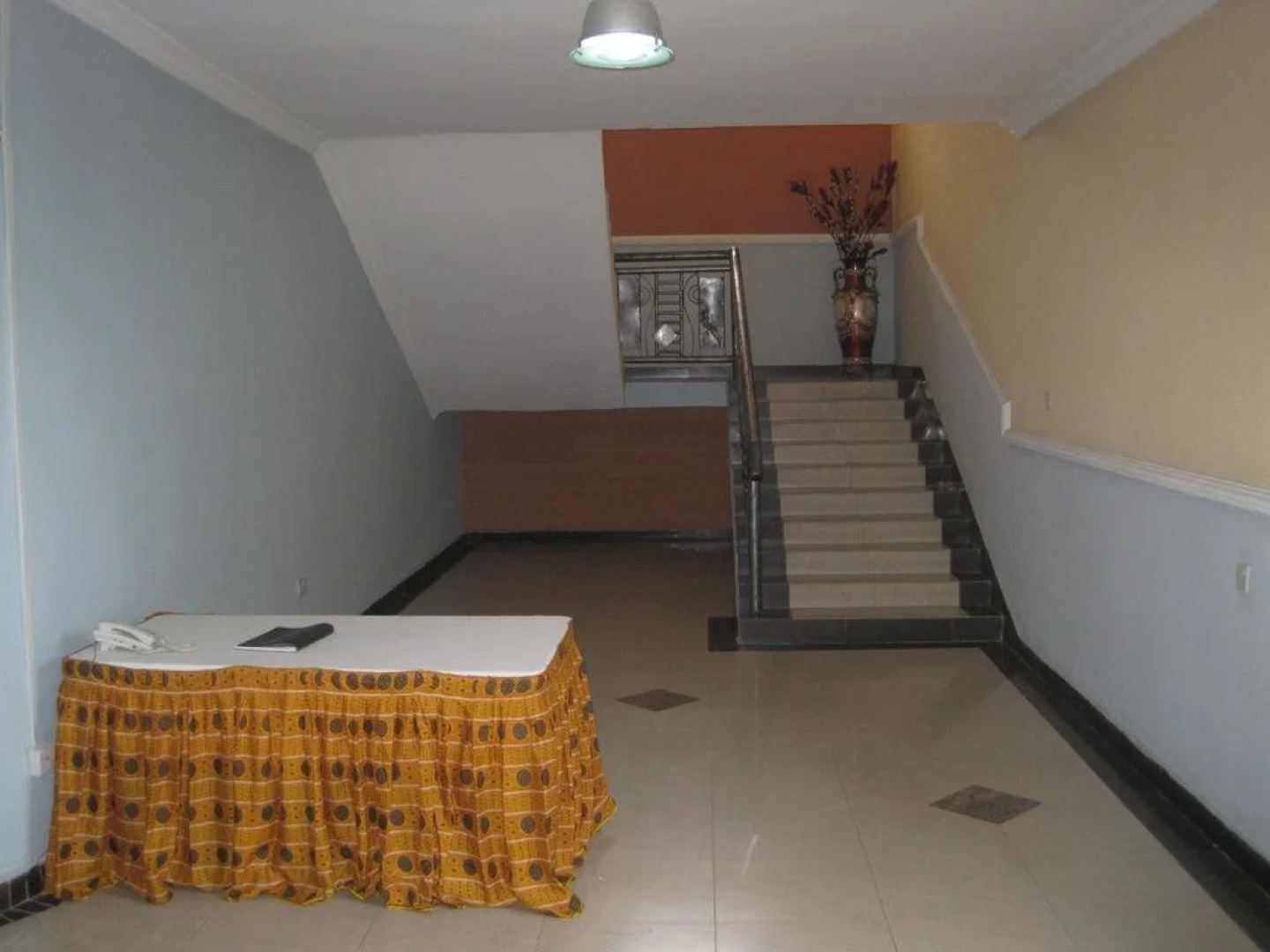 Axari Hotel & Suites