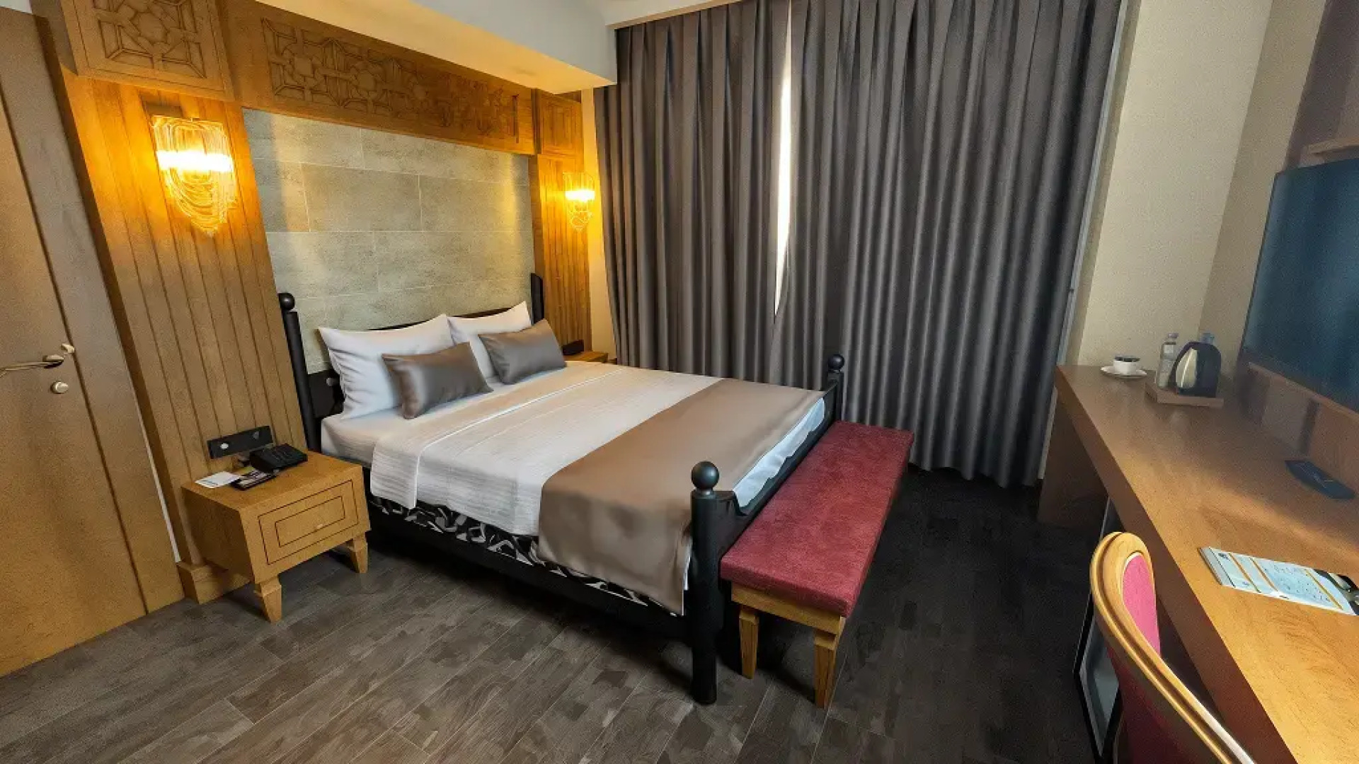 Turi̇sti̇k Palas Otel