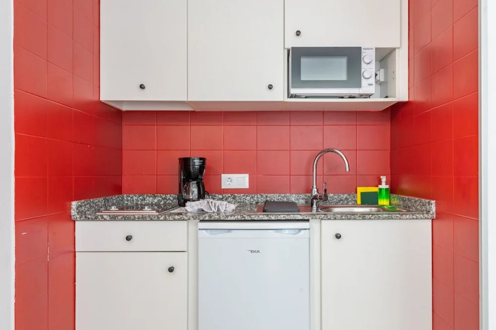 Orange Colom Seaside Apartments