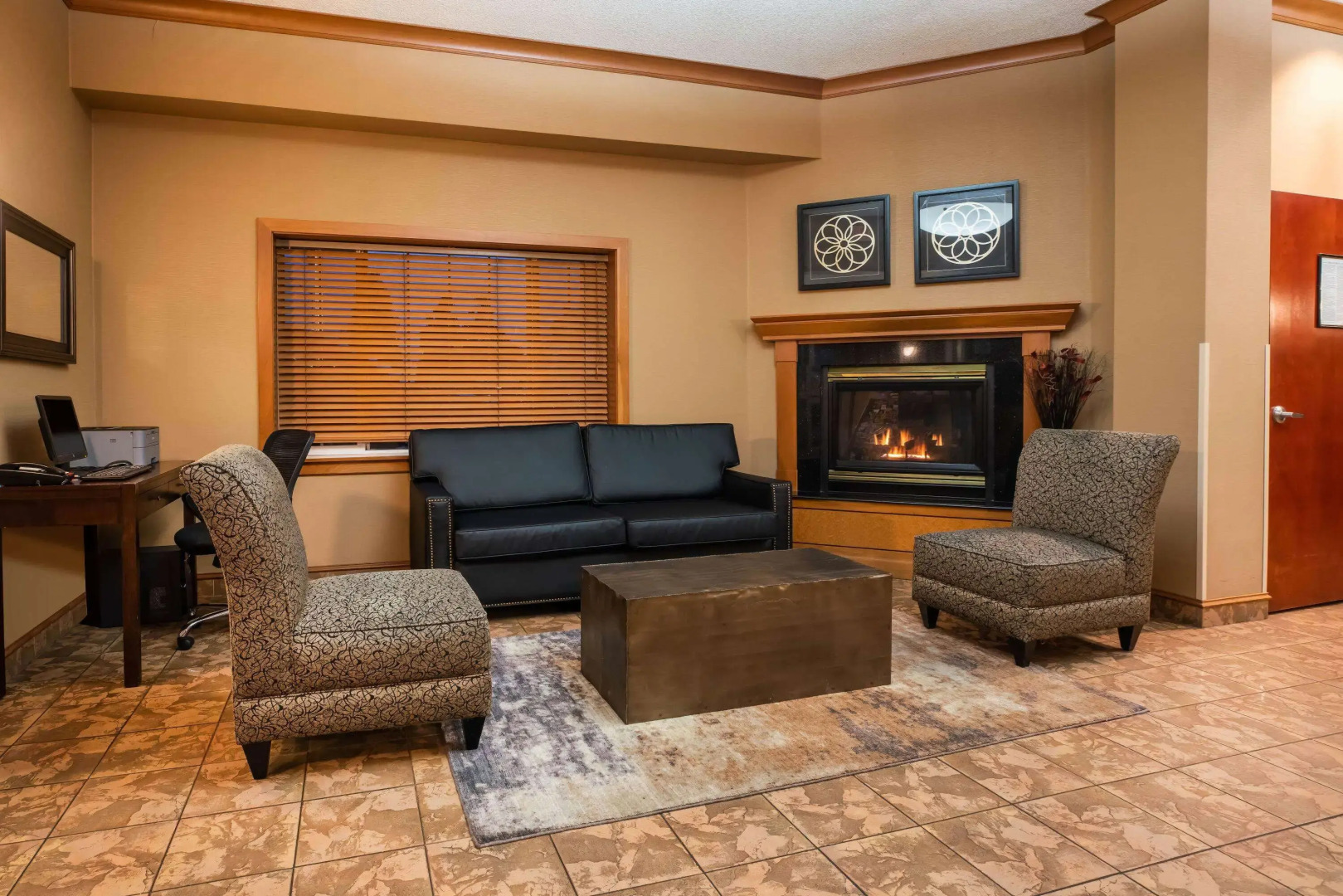 La Quinta Inn & Suites by Wyndham Portland Airport